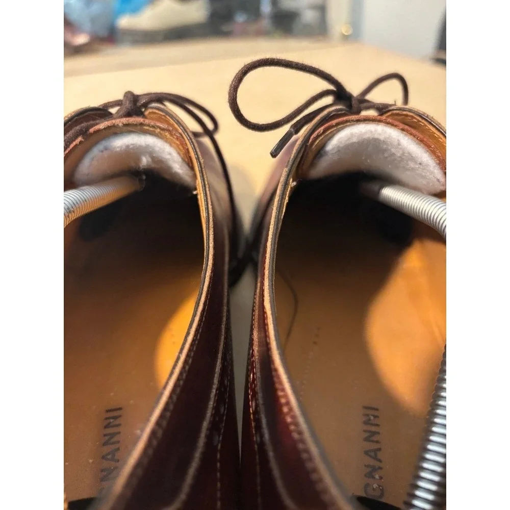 Magnanni Oxford Dress Shoes Mens Sz 9 Brown‎ Medallion Toe Brogue Lace Up 20518